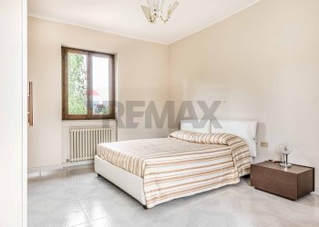 Camera / camera da letto - Rustico Magnago - foto 13