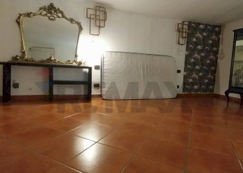 Stanza vuota - Trilocale Via Giuseppe Mazzini
 
7, Pozzuoli - foto 15