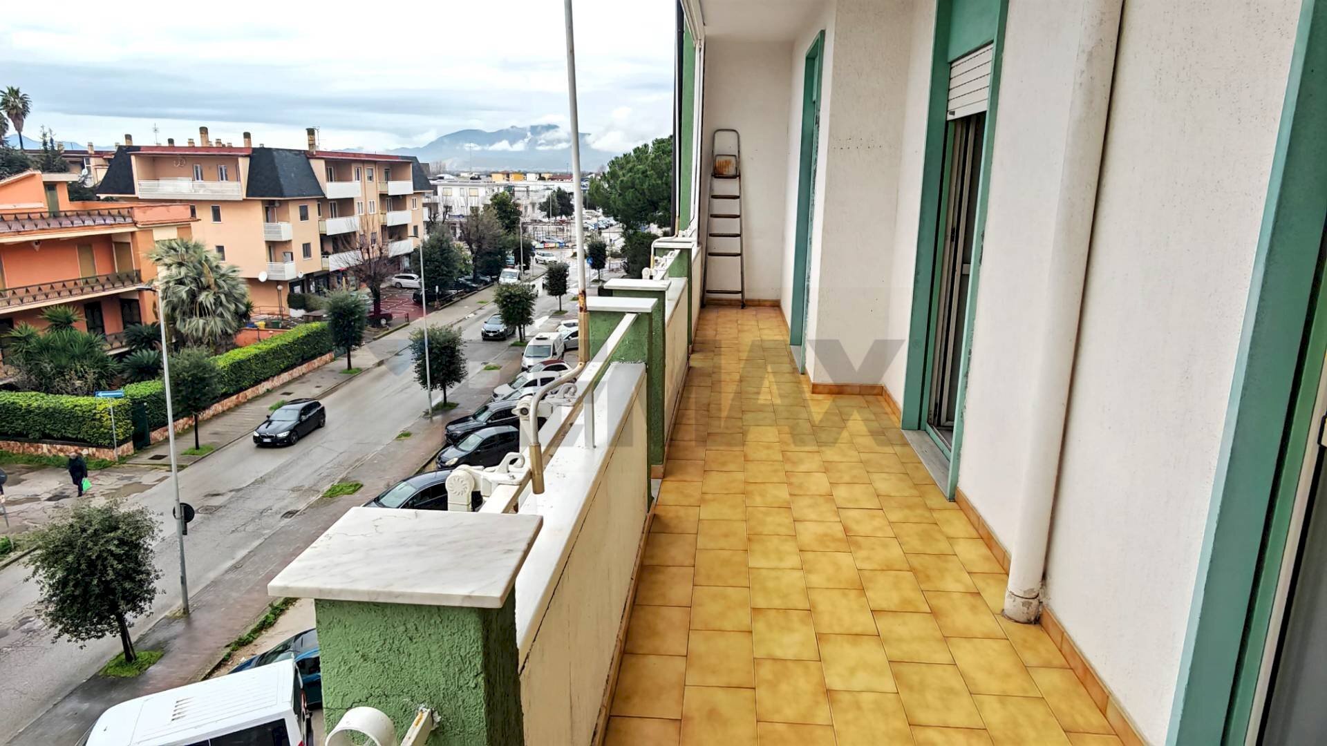 Balcone - Four-room apartment Santa Maria Capua Vetere - photo 2