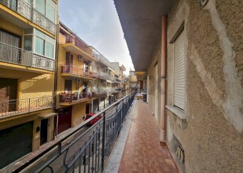 Balcone - Trilocale Via Meucci
 
17, Bagheria - foto 15