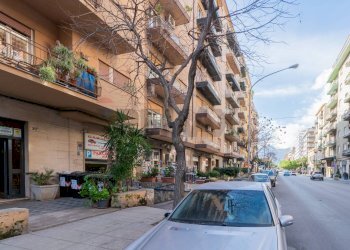 Edificio all\'aperto - Appartamento via imperatore federico
 
27, Palermo - foto 4