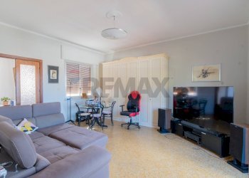 Sala da pranzo - Appartamento via imperatore federico
 
27, Palermo - foto 13