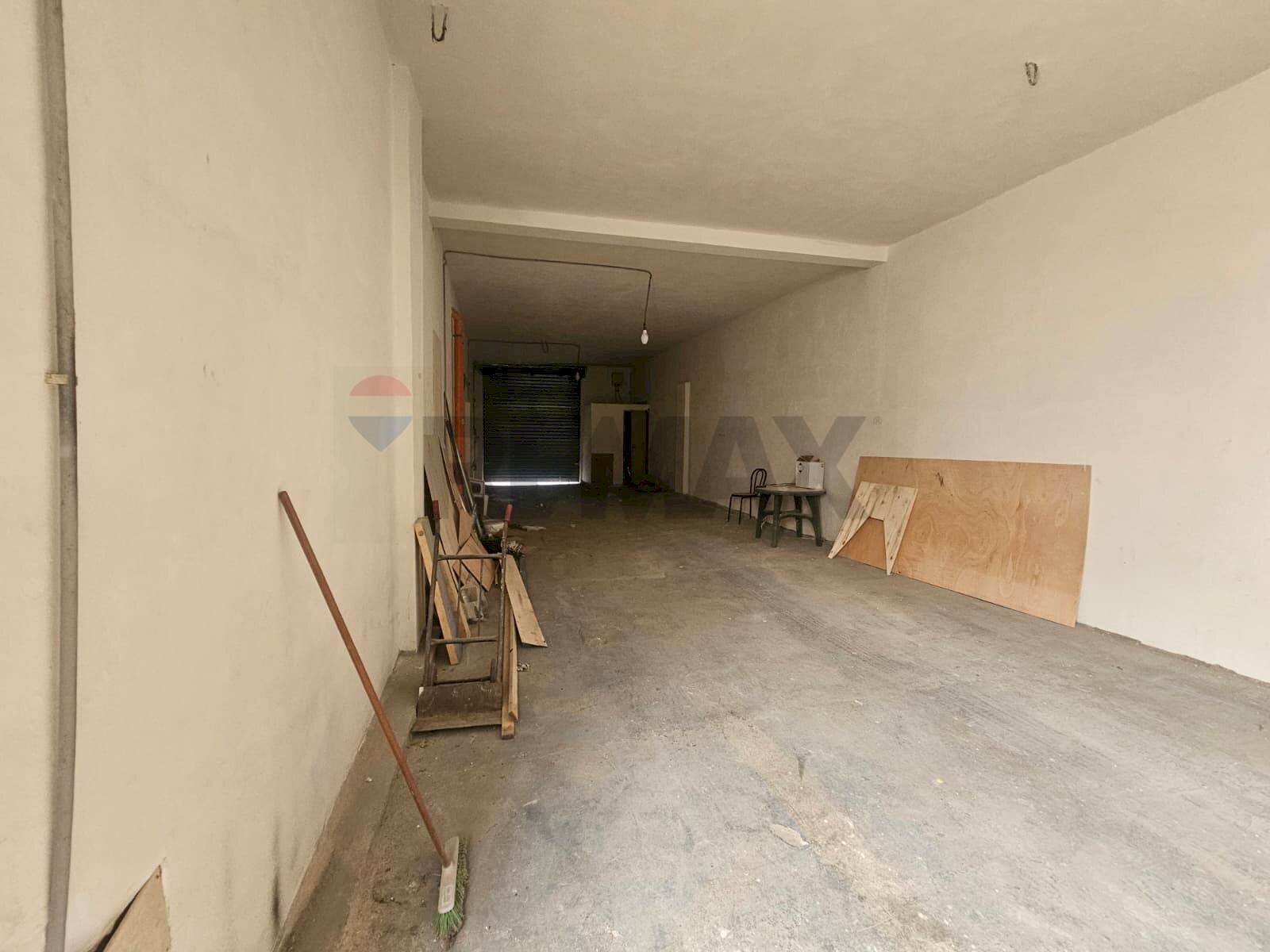 Parcheggio - Commercial Premises Via Naurra
78/80, Casteldaccia - photo 3