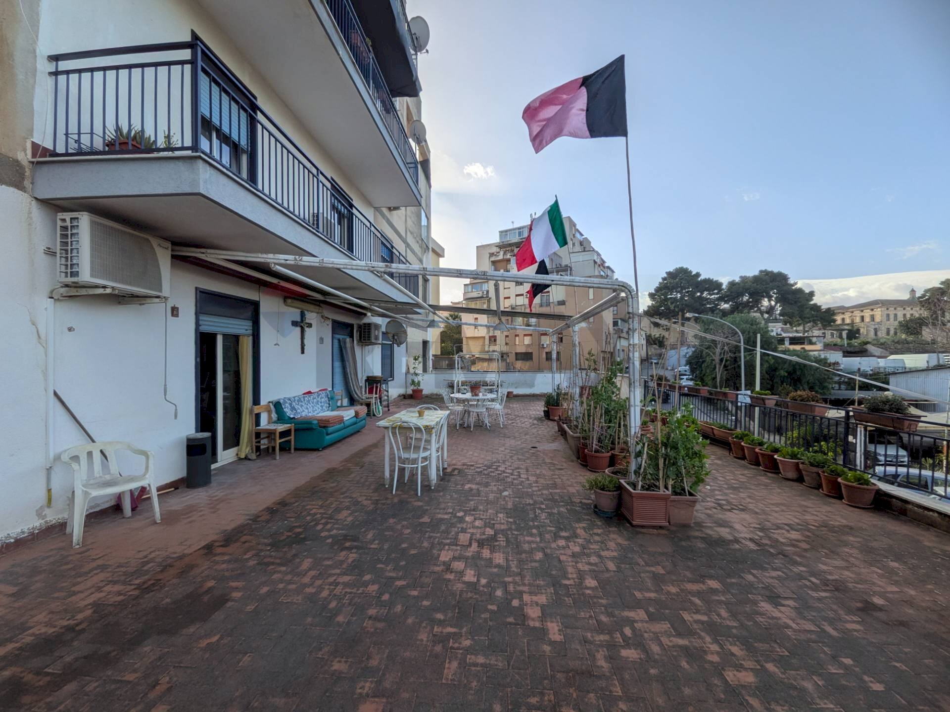 Terrazza - Appartamento via vulpi
 
49, Palermo - foto 1