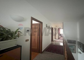 Hall / corridoio - Villa a Schiera Casier - foto 13