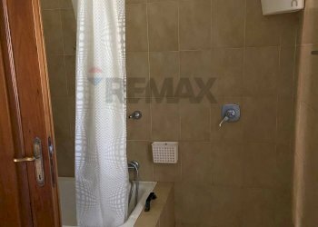 Bagno - Semi-detached house Via Beati
 
26, Castelletto Sopra Ticino - photo 11