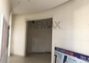 Stanza vuota - Locale Commerciale contrada cimilla
sn, Ragusa - foto 9