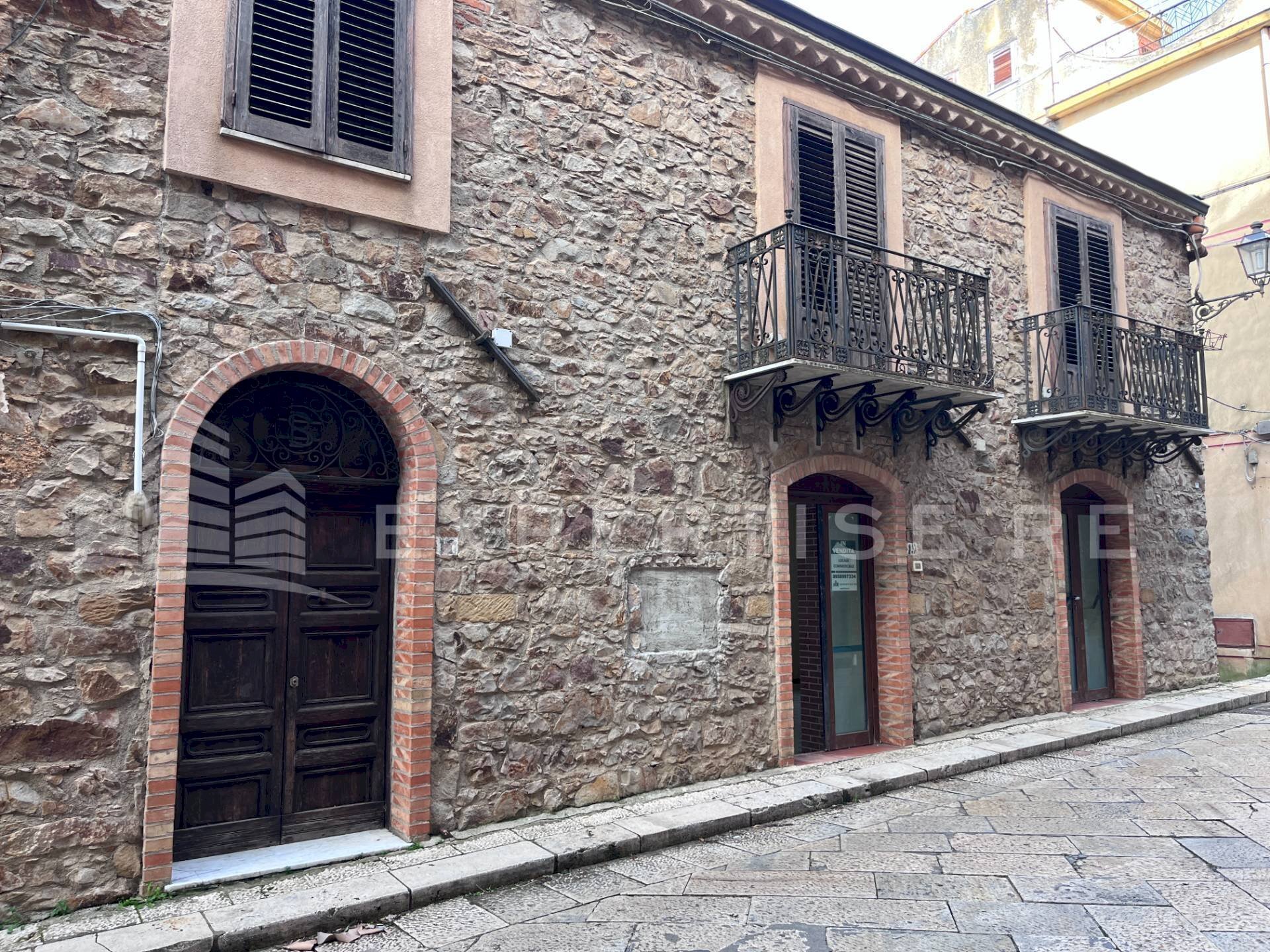 Foto 3 - Capannone Via Umberto I
17, San Mauro Castelverde - foto 3