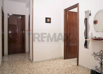 Hall / corridoio - Appartamento Via Castelvecchio
 
42, Enna - foto 2