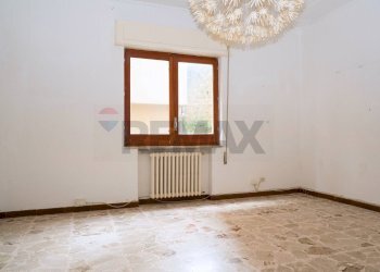 Stanza vuota - Appartamento Via Castelvecchio
 
42, Enna - foto 4