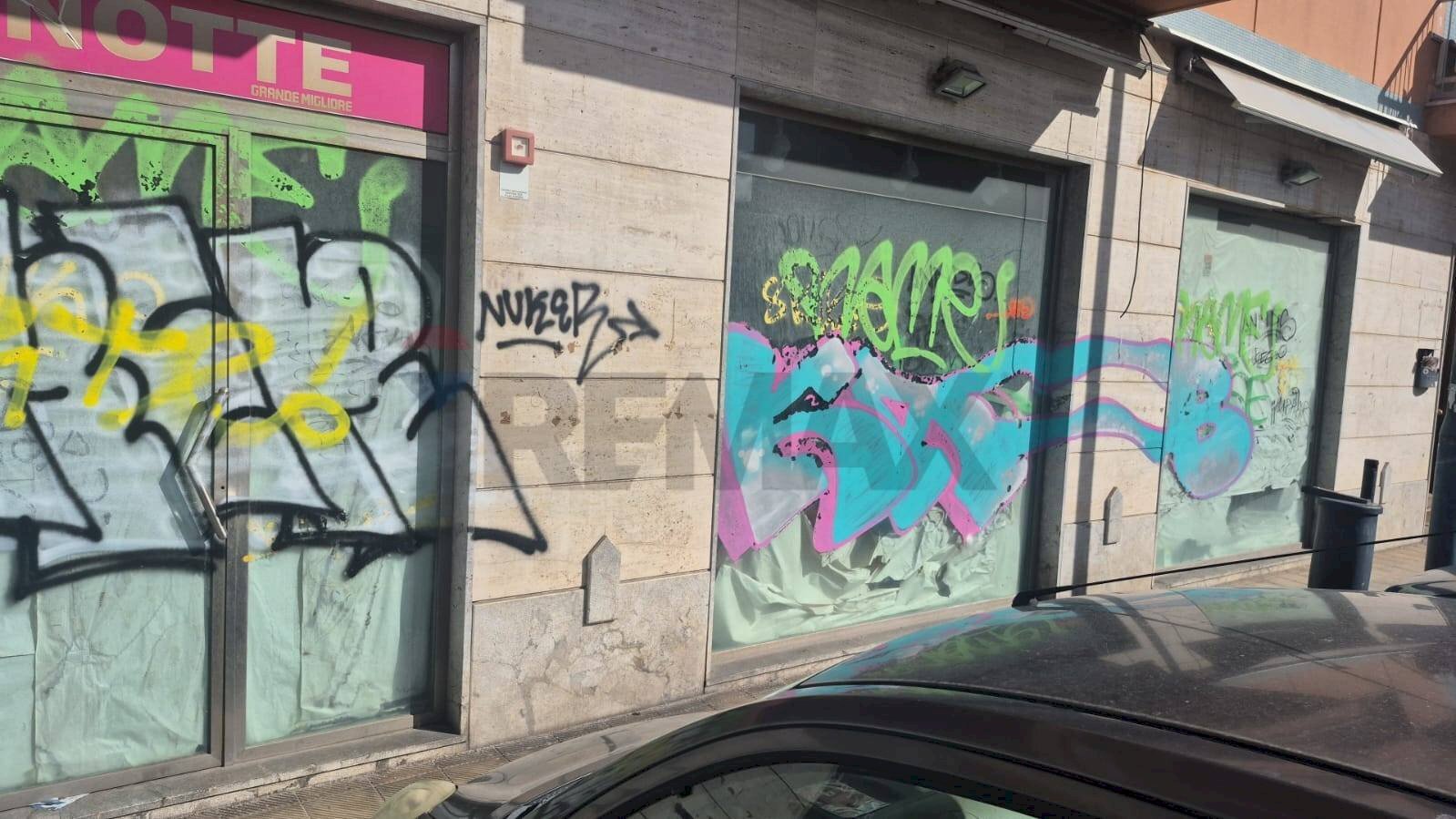 Edificio all\'aperto - Commercial Premises Via generale di maria, Palermo - photo 1