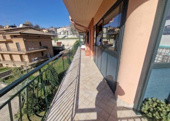 Foto 19 - Four-room apartment via acqua delle noci
 
13, Monteforte Irpino - photo 19