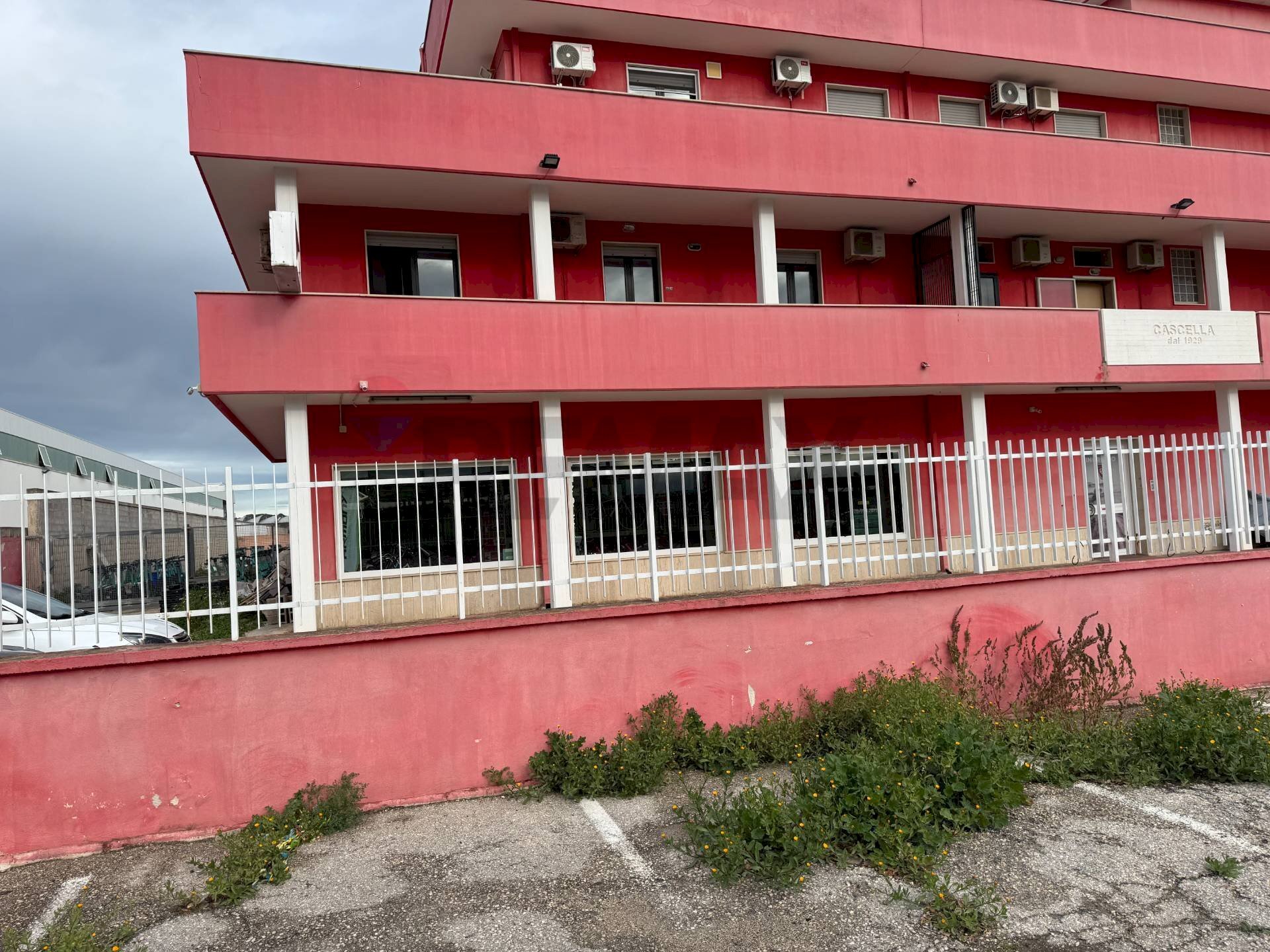 Edificio all\'aperto - Office Via delle Mammole
 
34, Modugno - photo 1