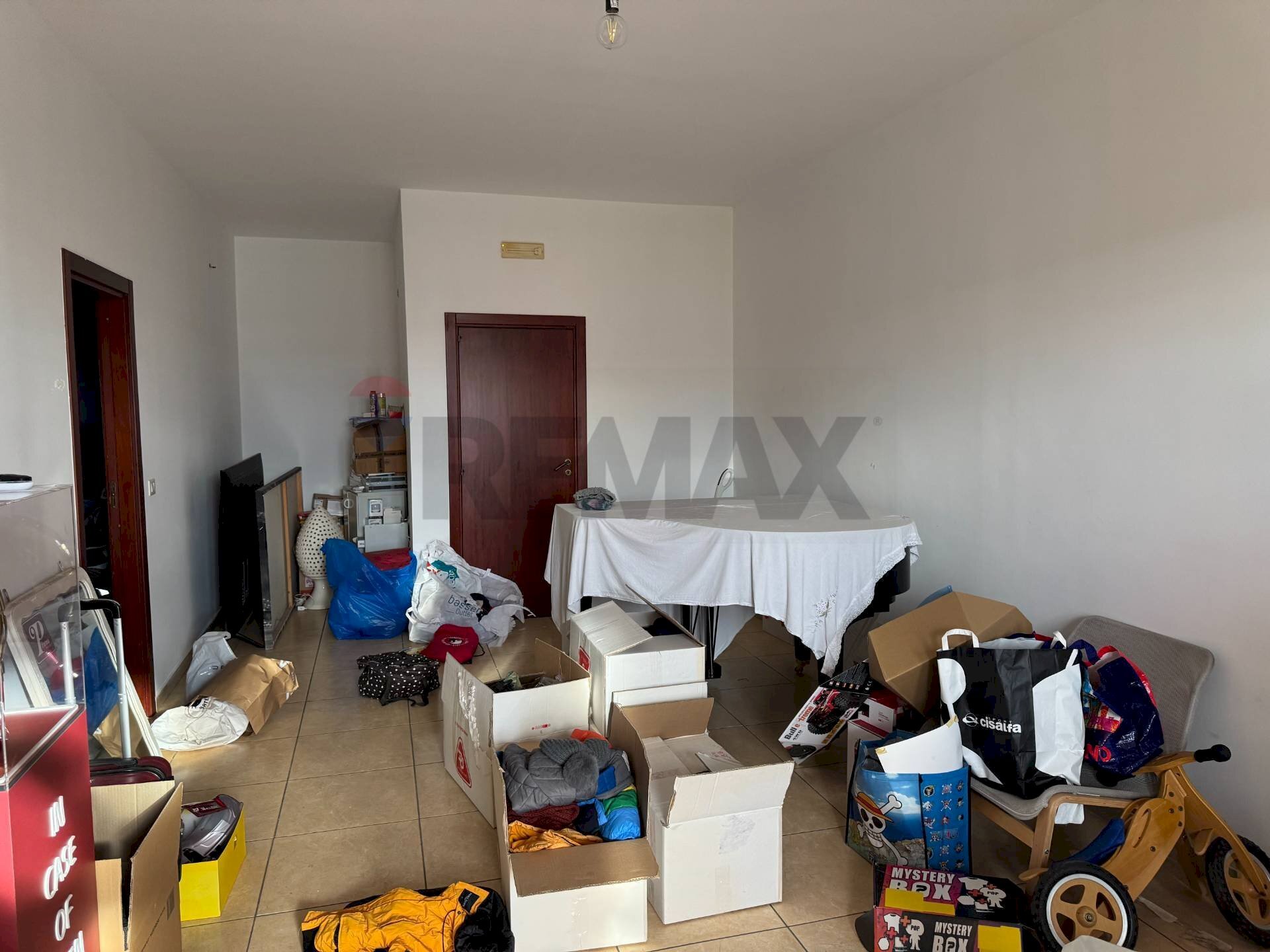 Dispensa di stoccaggio - Office Via delle Mammole
34, Modugno - photo 2