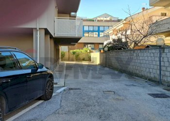 Edificio all\'aperto - Appartamento Corso Umberto I
 
450/B, Montesilvano - foto 4
