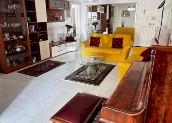 Soggiorno - Appartamento Corso Umberto I
 
450/B, Montesilvano - foto 8