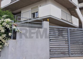 Edificio all\'aperto - Villa Bifamiliare Via Alcide De Gaspari, Montesilvano - foto 4