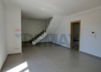 Stanza vuota - Villa Bifamiliare Via Passo Rolle
 
10/3, Montesilvano - foto 13