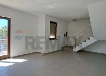 Stanza vuota - Villa Bifamiliare Via Passo Rolle
 
10/3, Montesilvano - foto 14