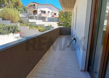 Balcone - Villa Bifamiliare Via Passo Rolle
 
10/3, Montesilvano - foto 24