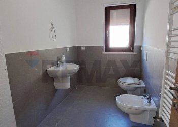 Bagno - Villa Bifamiliare Via Passo Rolle
 
10/3, Montesilvano - foto 25