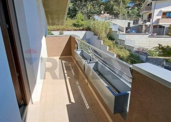 Balcone - Villa Bifamiliare Via Passo Rolle
 
10/3, Montesilvano - foto 35