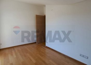 Stanza vuota - Villa Bifamiliare Via Passo Rolle
 
10/3, Montesilvano - foto 43