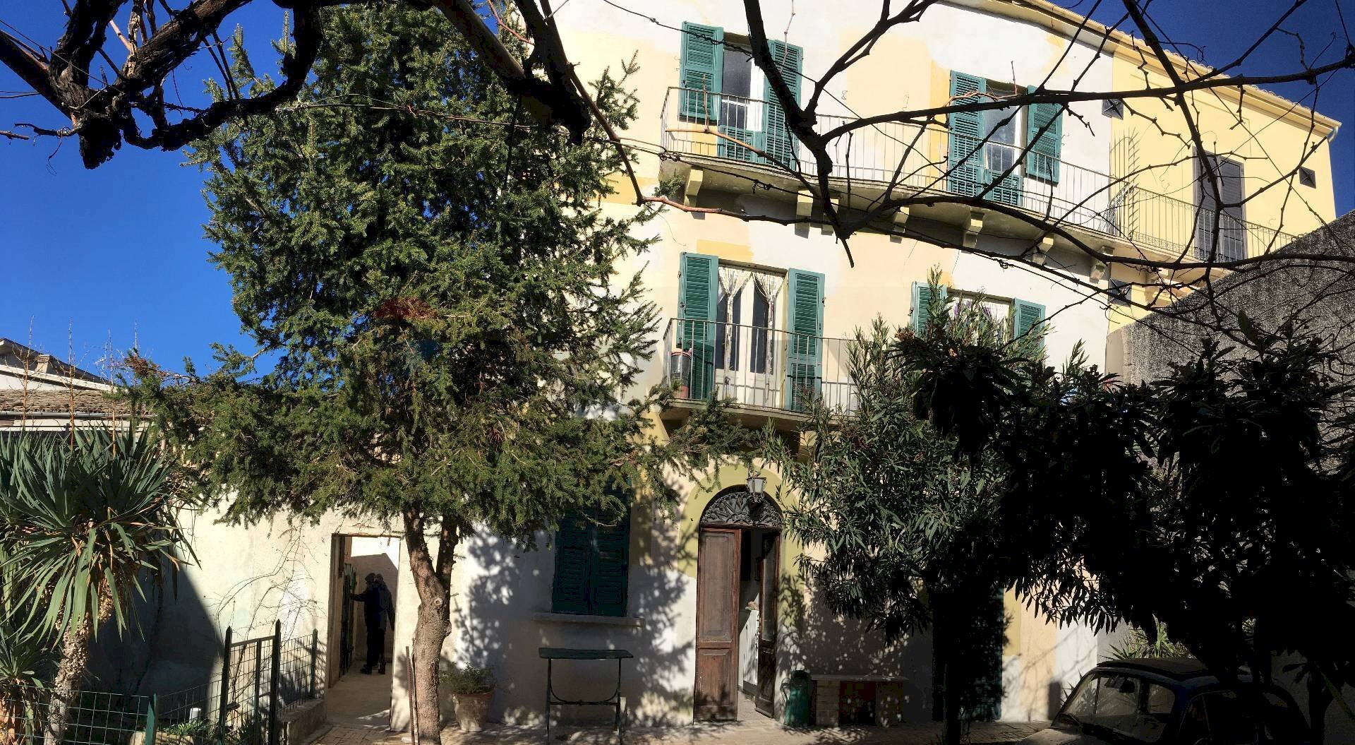 Edificio all\'aperto - Semi-detached house via Felice di Nicolantonio
 
16, Torre De' Passeri - photo 1