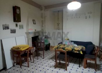 Sala da pranzo - Casa semi indipendente via Felice di Nicolantonio
 
16, Torre De' Passeri - foto 17