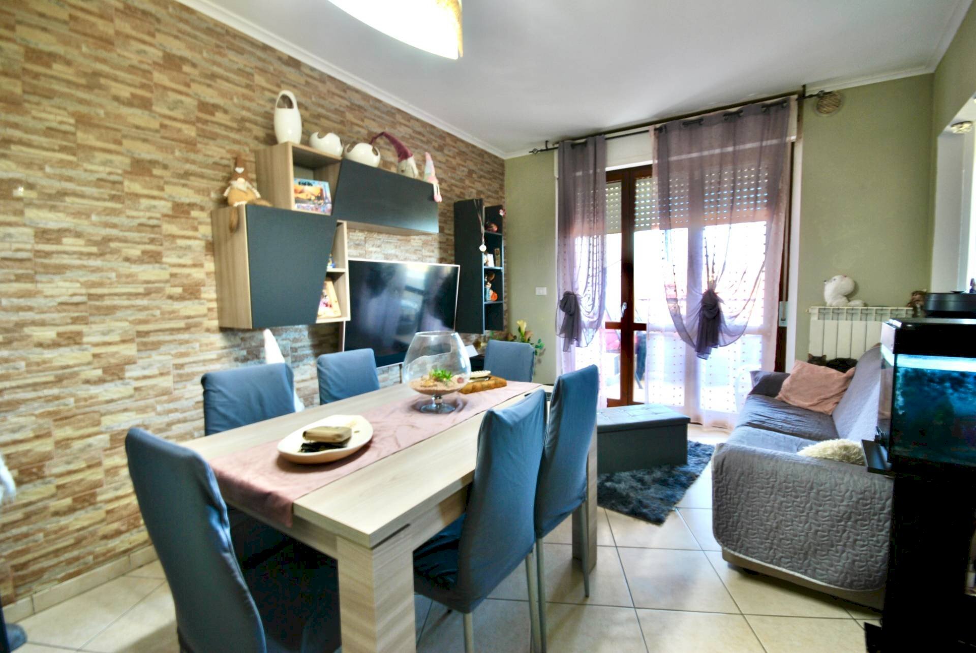 Sala da pranzo - Villa Bifamiliare Contrada Lazzaretto
 
63, Ortona - foto 2