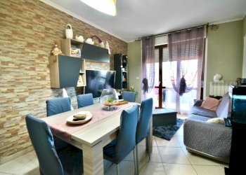 Sala da pranzo - Villa Bifamiliare Contrada Lazzaretto
 
63, Ortona - foto 2