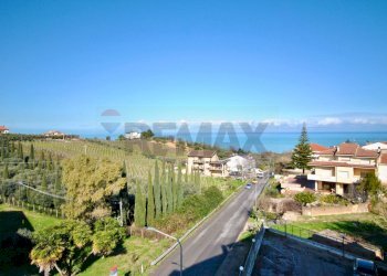 Vista dell\'acqua - Villa Bifamiliare Contrada Lazzaretto
 
63, Ortona - foto 9