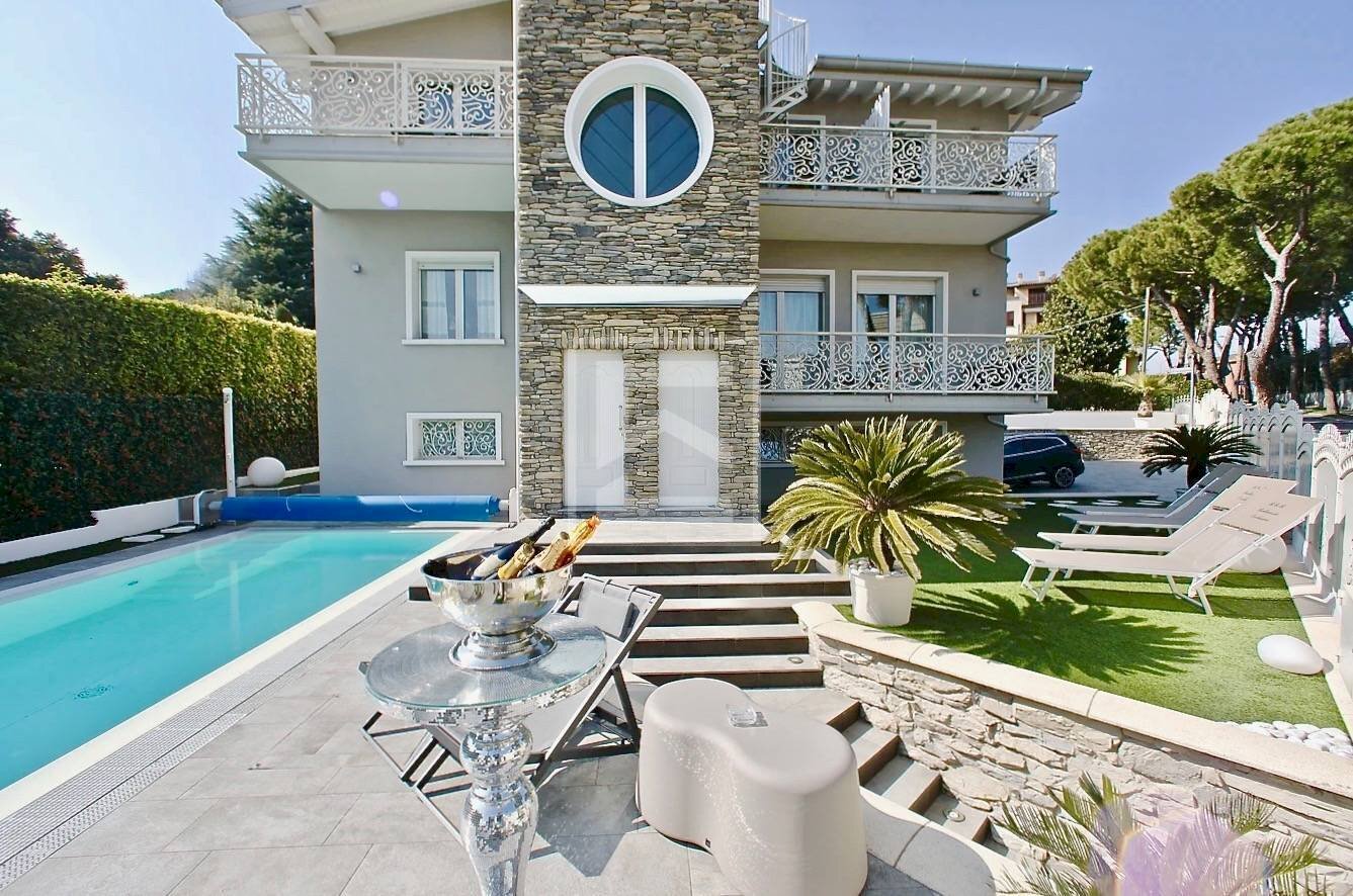 Foto 1 - Hotel Via Caporali, Desenzano del Garda - foto 1