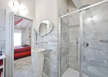 Foto 17 - Hotel Via Caporali, Desenzano del Garda - foto 15