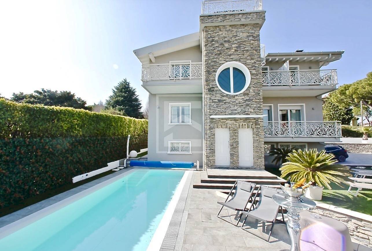 Foto 1 - Villa via Caporali, Desenzano del Garda - photo 1