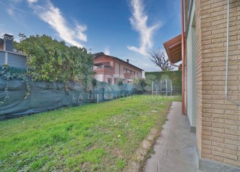 Foto 16 - Trilocale Via Oriana Fallaci
 
14, Cornate d'Adda - foto 16