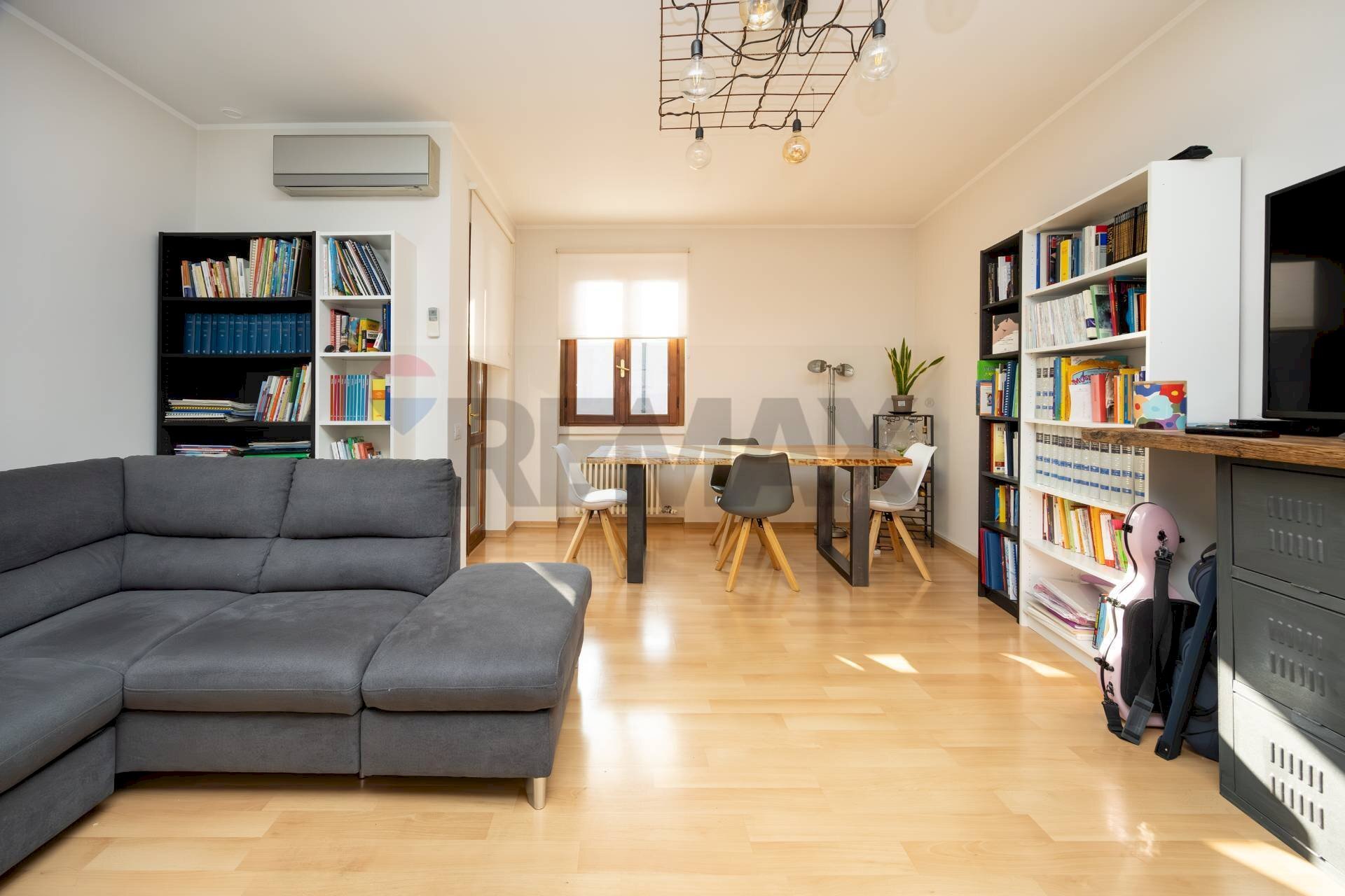 Sala da pranzo - Appartamento via gorizia
 
1D, Capriate San Gervasio - foto 1