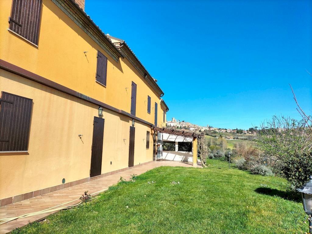 Giardino - Villa via Alcide De Gasperi, 1, Offagna - photo 1