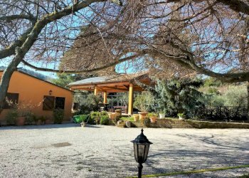 Giardino - Villa via Alcide De Gasperi, 1, Offagna - foto 11