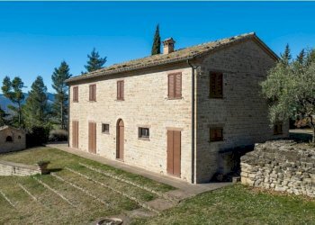 Facciata - Rustico via San Marco di Sopra, 1, Cupramontana - foto 4