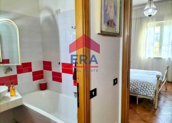 bagno camera - Villa a Schiera Via Gabriele Malagrida
 
11, Roma - foto 21