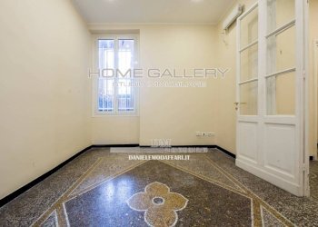 Camera da letto - Ufficio via Rodi, Genova (zona Albaro) - foto 3