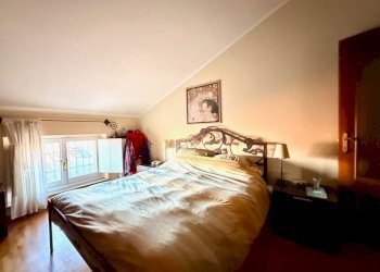 Camera da letto - Trilocale piazza Canonico Bella, 13, Carmagnola - foto 13