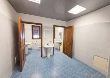 Bagno - Attività Commerciale Bonvicino - foto 13