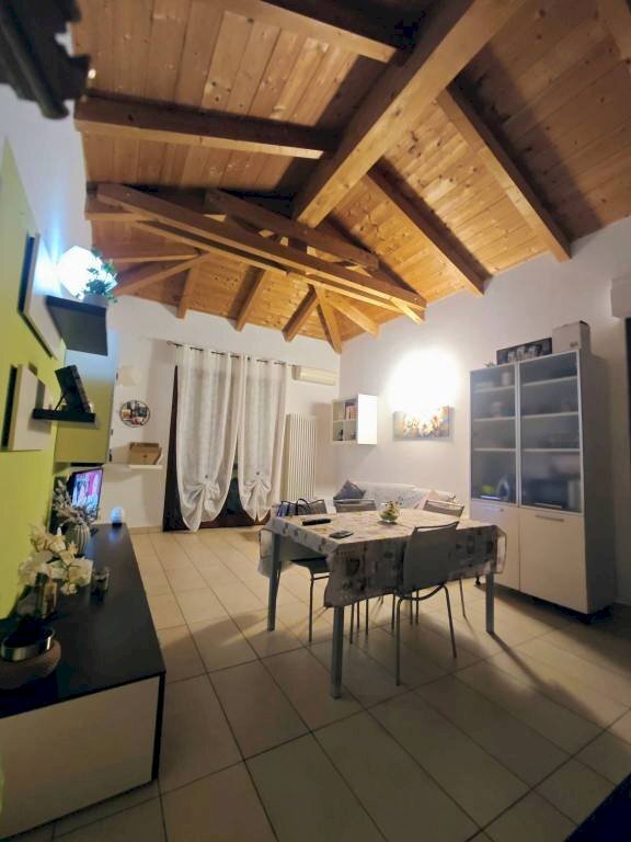 Salone - Appartamento corso Giovanni Battista Volpini, Isola d'Asti - foto 2