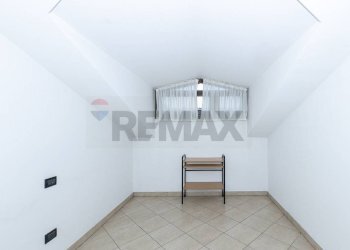 Stanza vuota - Three-room apartment Via Giuseppe Monti
5, Milano - photo 17