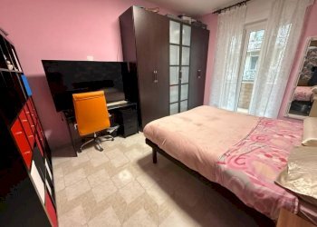 Camera da letto - Trilocale via Pasquale Paoli, 7, Torino (zona Lingotto) - foto 15