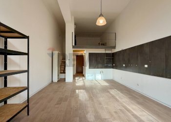 Stanza vuota - One-room apartment via degli adimari
 
28, Roma - photo 4