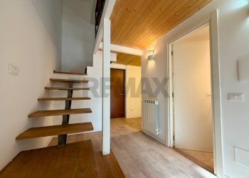 Scale - One-room apartment via degli adimari
 
28, Roma - photo 8