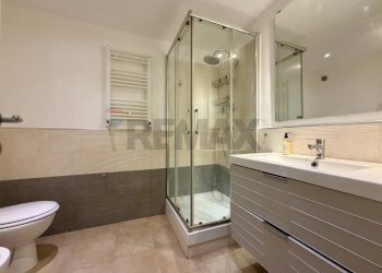 Bagno - One-room apartment via degli adimari
 
28, Roma - photo 16
